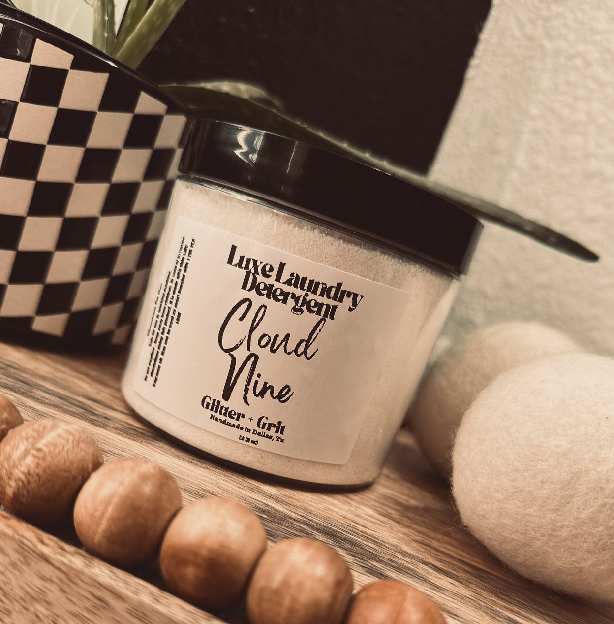 Luxe Laundry Detergent – Glitter and Grit